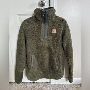 NWOT Sota Clothing green 1/4 sip pullover fleece. XS